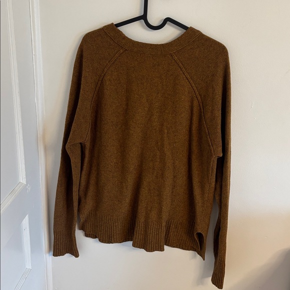 J. Crew Mustard Brown soft 100% wool Crew Neck Sweater size XL - Picture 3 of 10